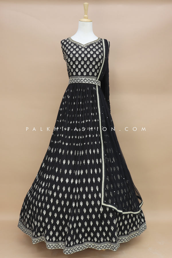 Black Indian Outfit With Embroidery & Handwork