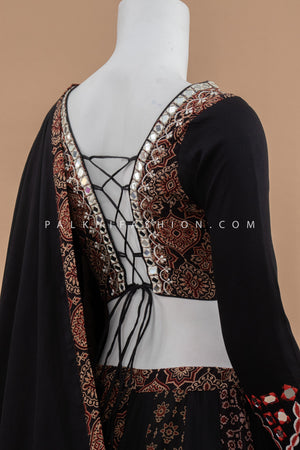 Black Premium Cotton Silk Chaniya Choli with Ajrakh & Mirror Work – Palkhi Fashion