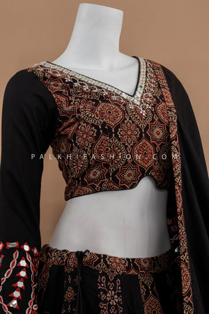 Black Premium Cotton Silk Chaniya Choli with Ajrakh & Mirror Work – Palkhi Fashion