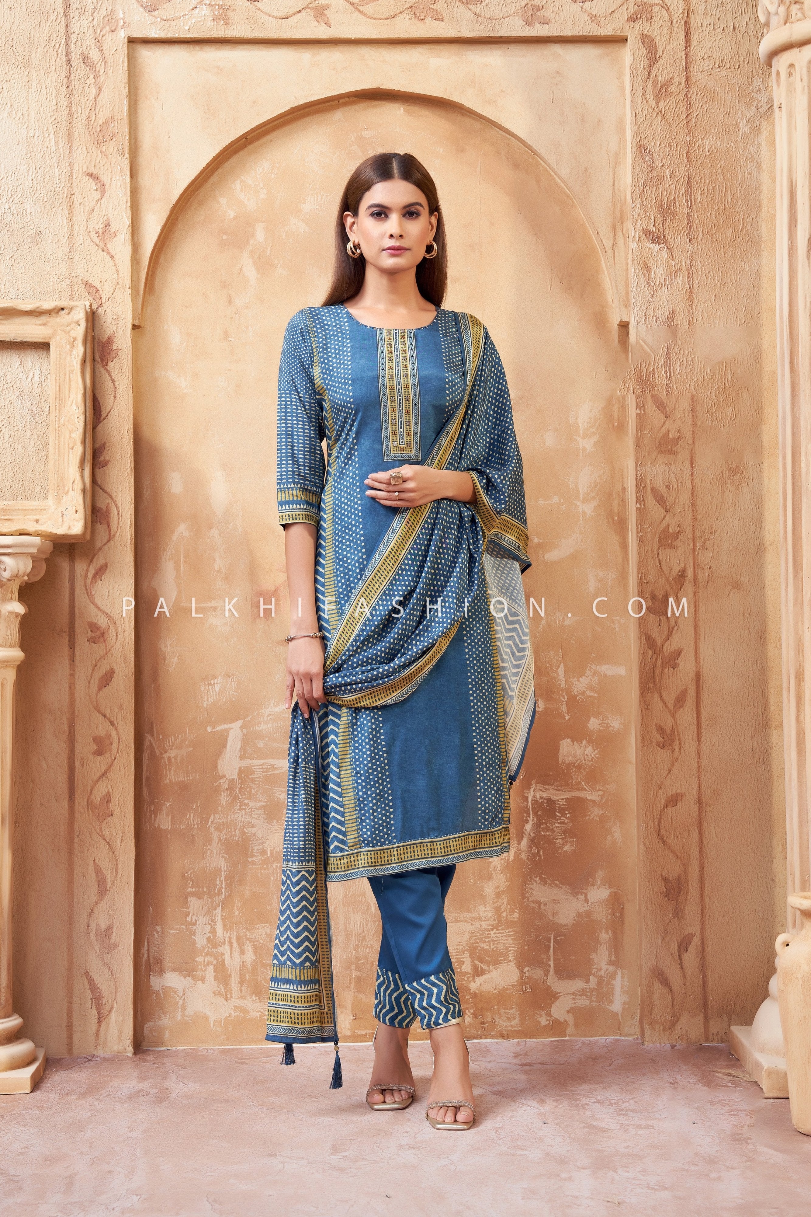 Elegant Light Blue Straight Cut Cotton Silk Suit – Palkhi Fashion