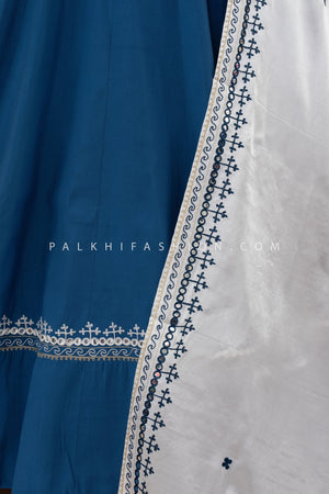 Elegant Powder Blue Navratri Chaniya Choli with Mirror & Embroidery – Palkhi Fashion