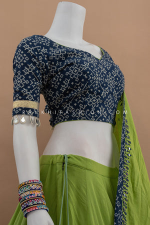Ethnic Charm: Green Cotton Blend Chaniya Choli with Ikat pattern – Palkhi Fashion