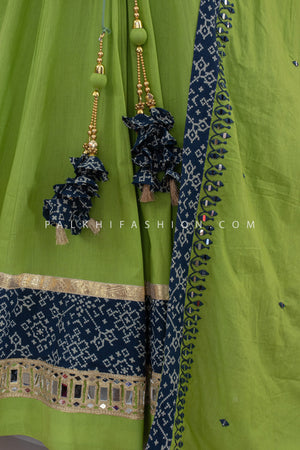 Ethnic Charm: Green Cotton Blend Chaniya Choli with Ikat pattern – Palkhi Fashion