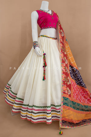 Festive Elegance: Black & Pink Chaniya Choli with Multicolor Bandhani Dupatta – Palkhi Fashion