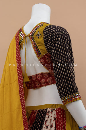 ✨ Festive Harmony: Multicolor Ajarakh Navratri Chaniya Choli