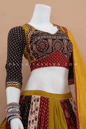 ✨ Festive Harmony: Multicolor Ajarakh Navratri Chaniya Choli