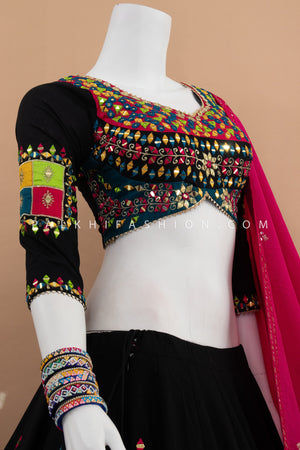π€ Festive Splendor: Bold Black Navratri Chaniya Choli with Multicolor Mirror Work β Palkhi Fashion
