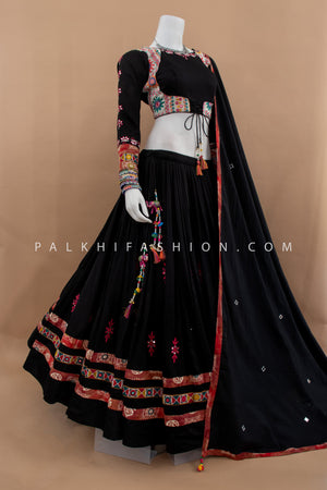 Heritage Glow: Black Premium Navratri Chaniya Choli With Attractive Blouse Cut – Palkhi Fashion