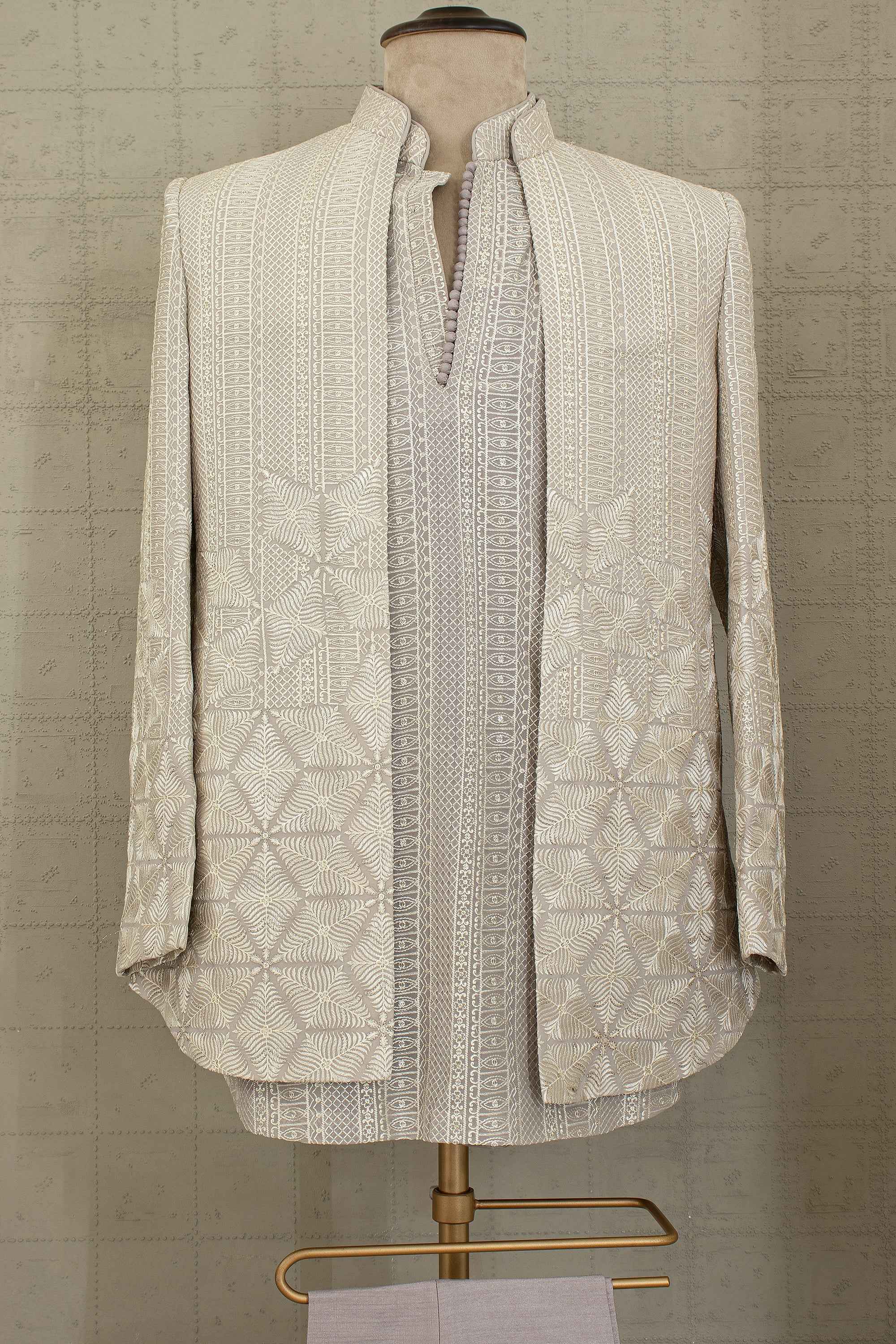 Ivory Regent: Modern Off-White Banarasi Brocade Indo-Western Set – Palkhi Fashion