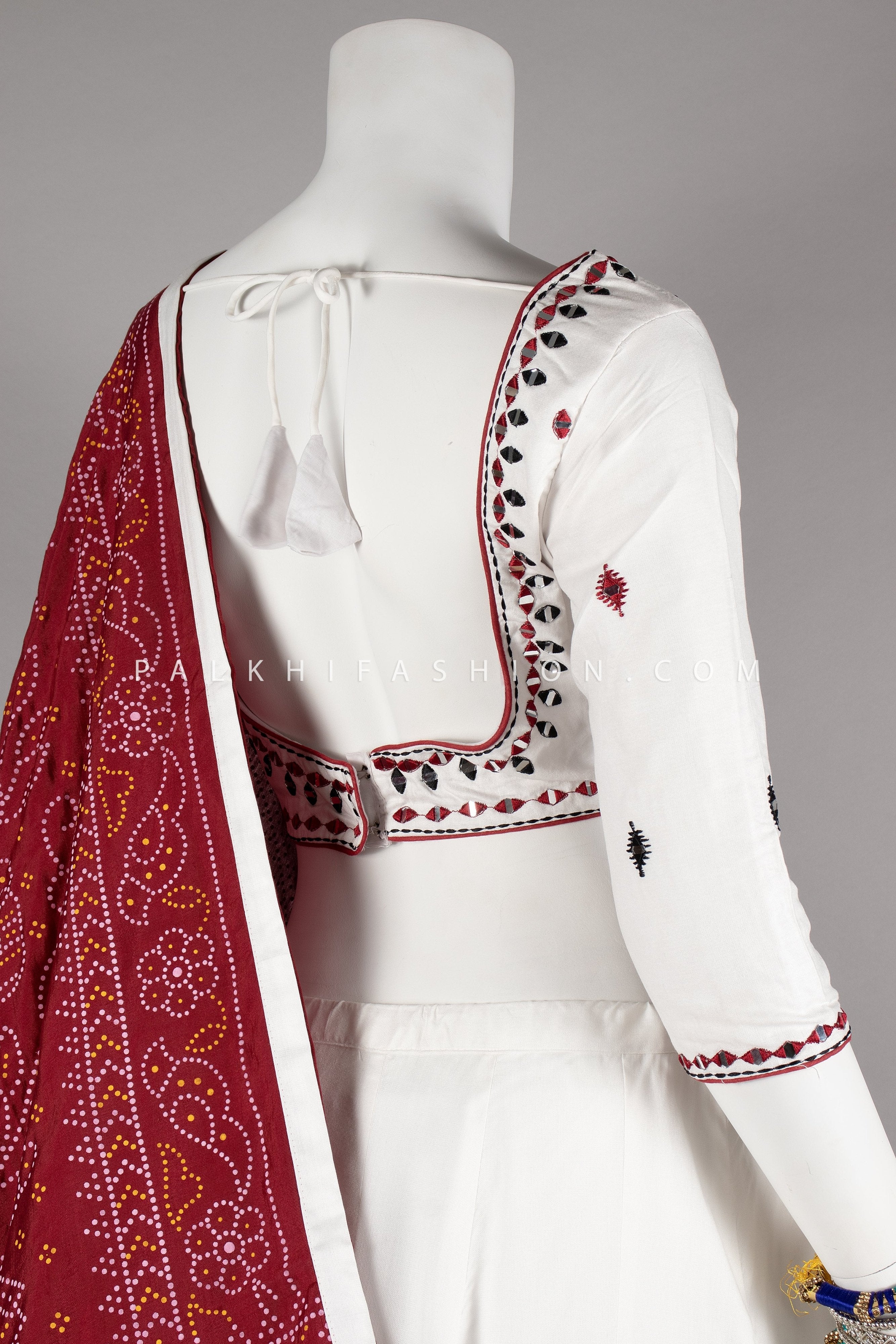 Kutch Combo: Ajrakh & Bandhani White Navratri Chaniya Choli - Palkhi Fashion