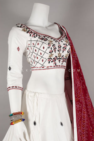 Kutch Combo: Ajrakh & Bandhani White Navratri Chaniya Choli - Palkhi Fashion