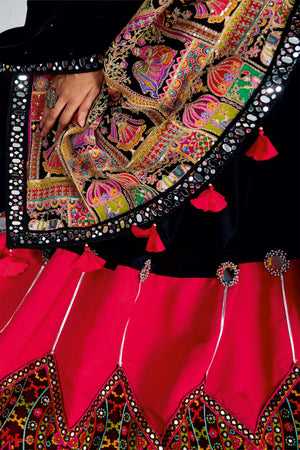 Midnight Majesty: Black Premium Cotton Silk Navratri Chaniya Choli with Mirror & Embroidery – Palkhi Fashion