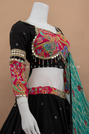 ✨ Midnight Reverie: Black Mirror - Work Chaniya Choli with Sea - Green Dupatta – Palkhi Fashion