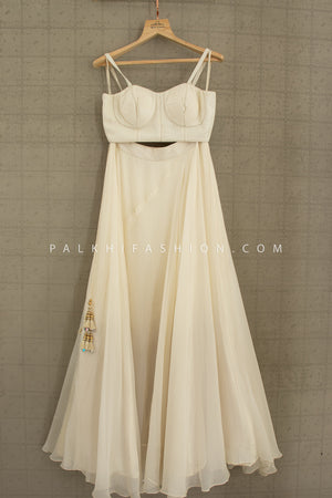 Modern Muse: Champagne Hand - Embroidered Jacket Lehenga Set – Palkhi Fashion