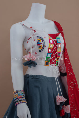 Mulmul Magic: Modern Twist Chaniya Choli with Designer Blouse – Palkhi Fashion
