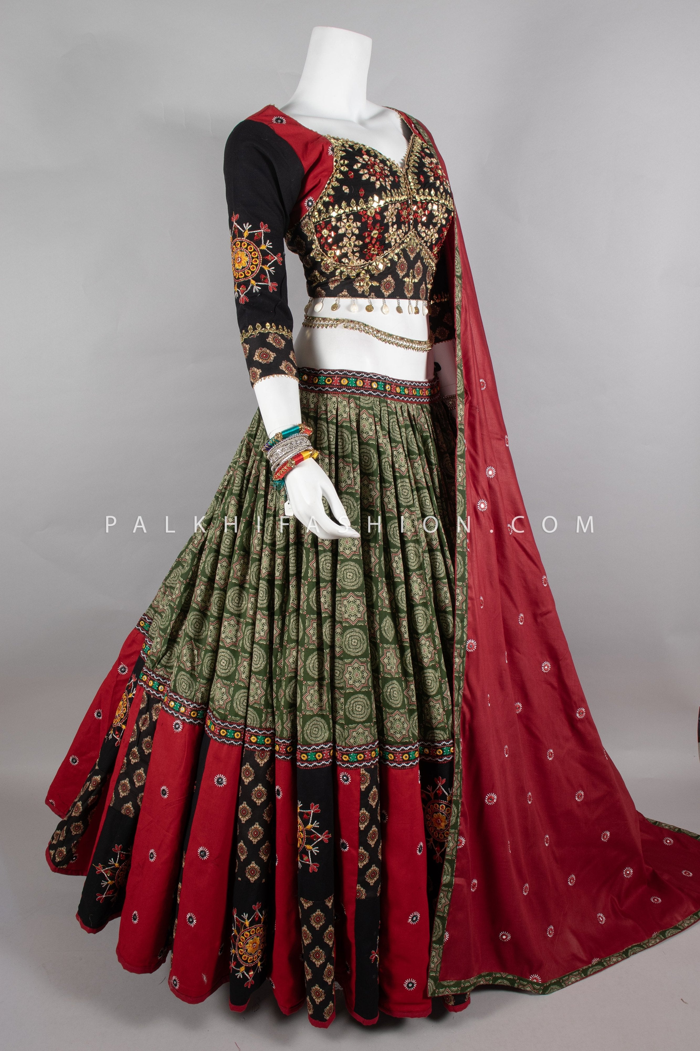 Multicolor Navratri Chaniya Choli Set with Traditional Work – Palkhi Fashion