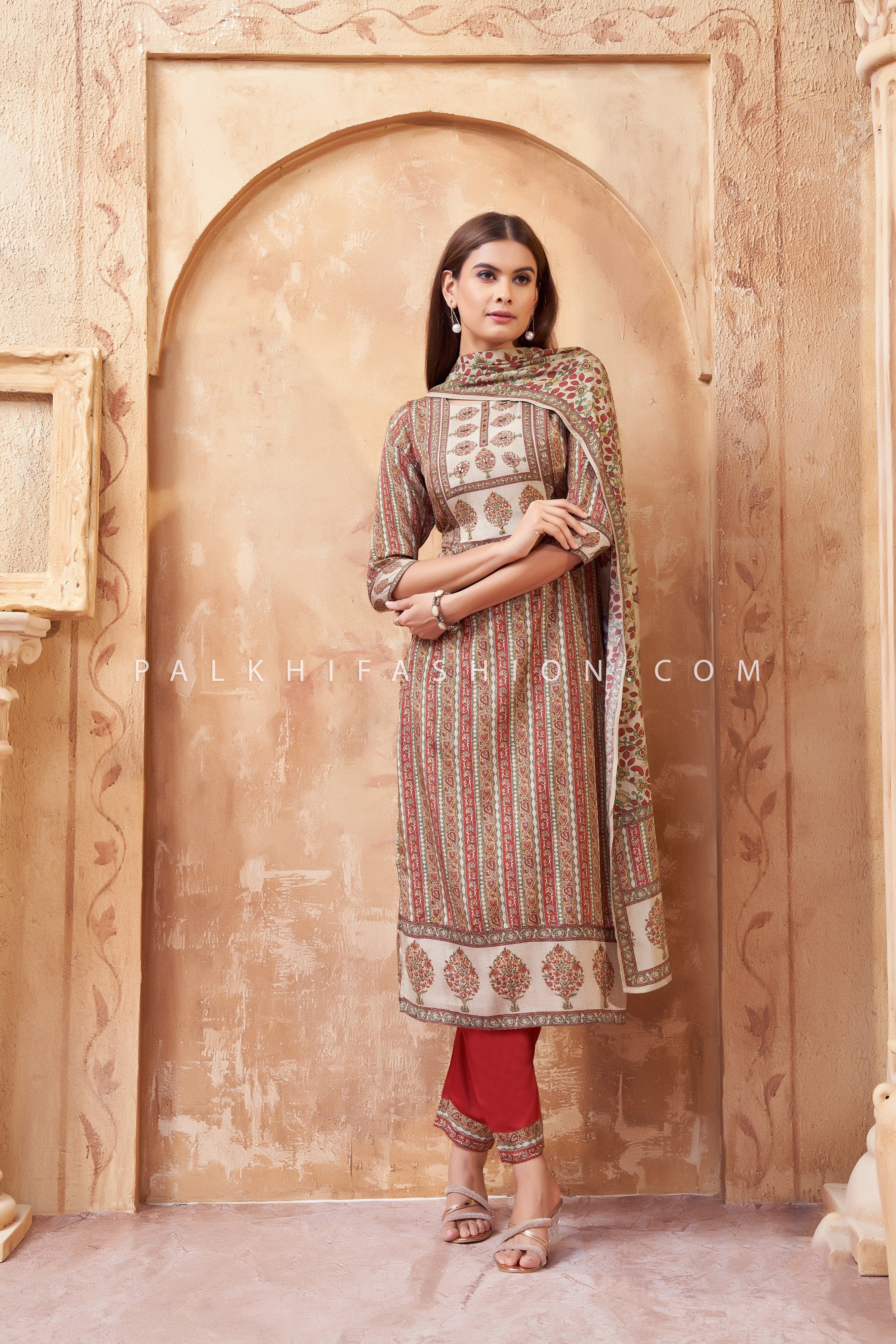 Multicolor Straight Cut Silk Suit with Appealing Prints – Palkhi Fashion