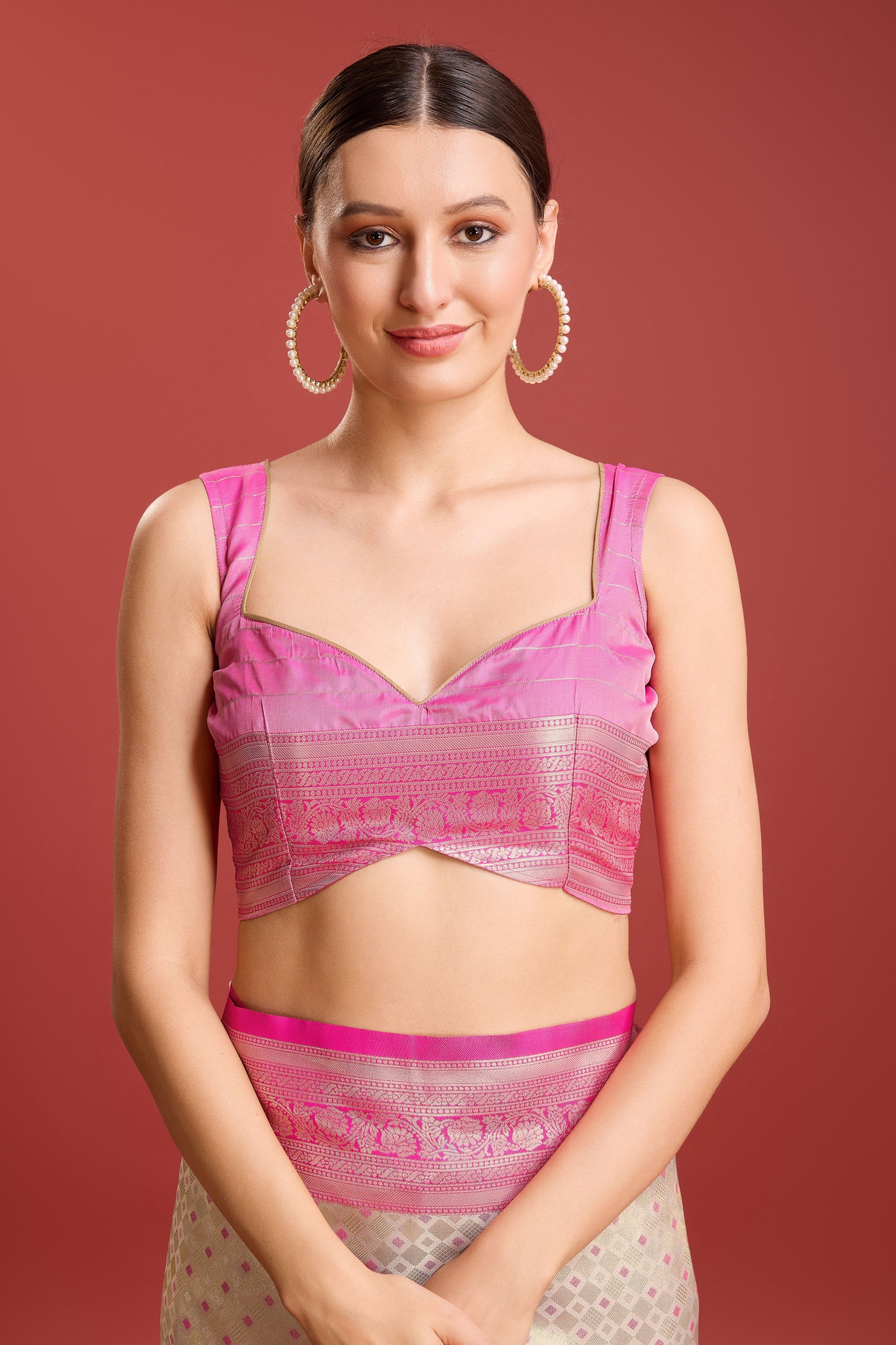 Off - White & Pink Kanjivaram Silk Saree with Elegant Weaving – Palkhi Fashion
