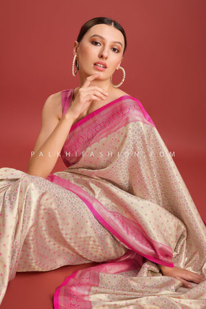 Off - White & Pink Kanjivaram Silk Saree with Elegant Weaving – Palkhi Fashion