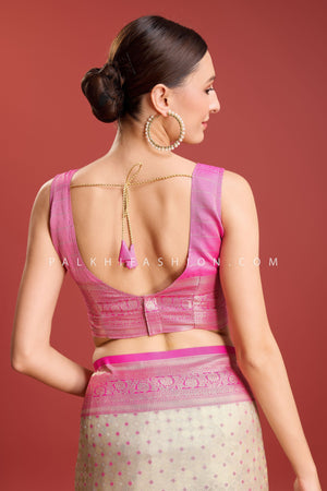 Off - White & Pink Kanjivaram Silk Saree with Elegant Weaving – Palkhi Fashion