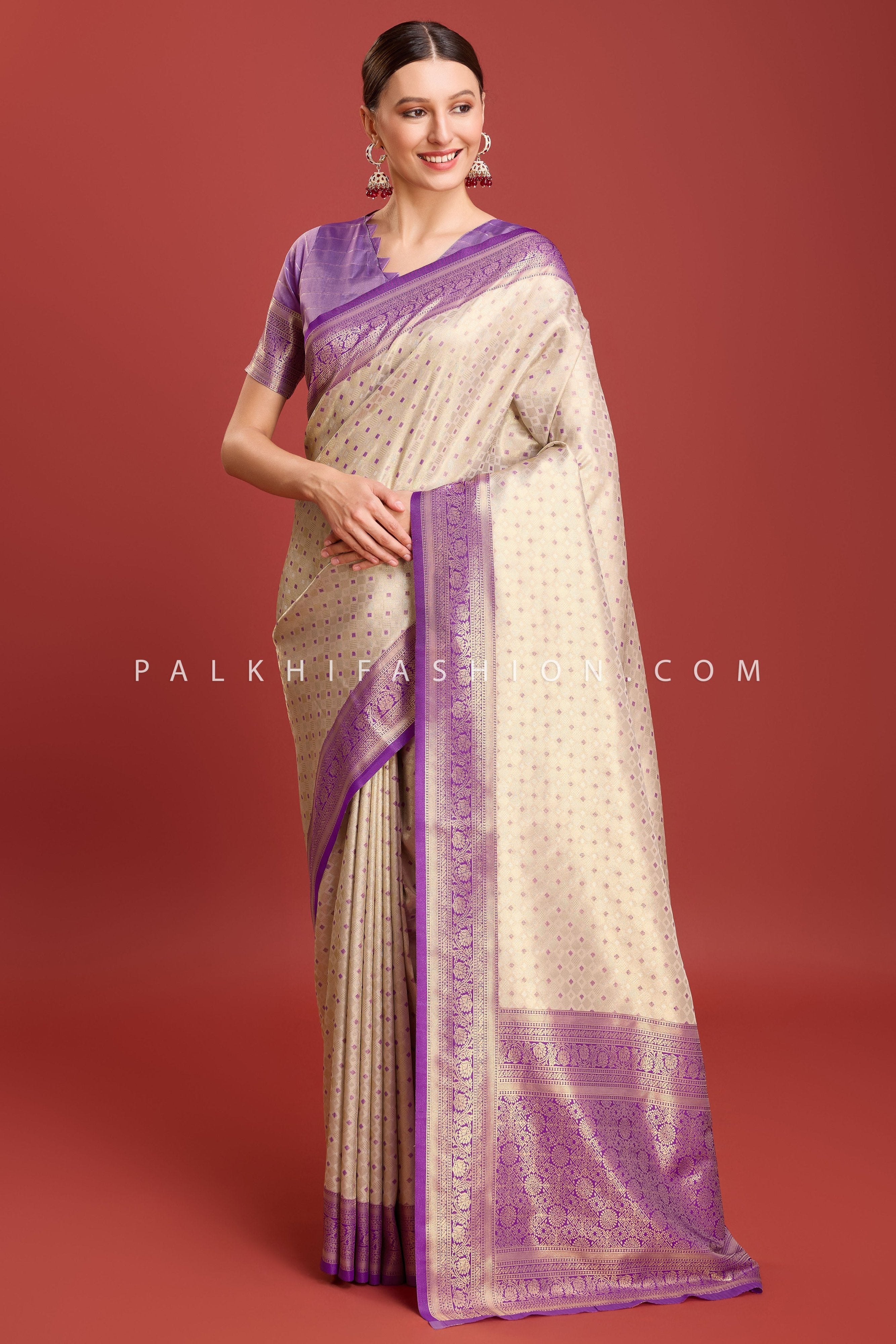Off - White & Purple Kanjivaram Silk Saree with Elegant Weaving – Palkhi Fashion