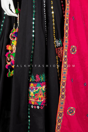 Opulent Black Designer Chaniya Choli with Exquisite Handwork