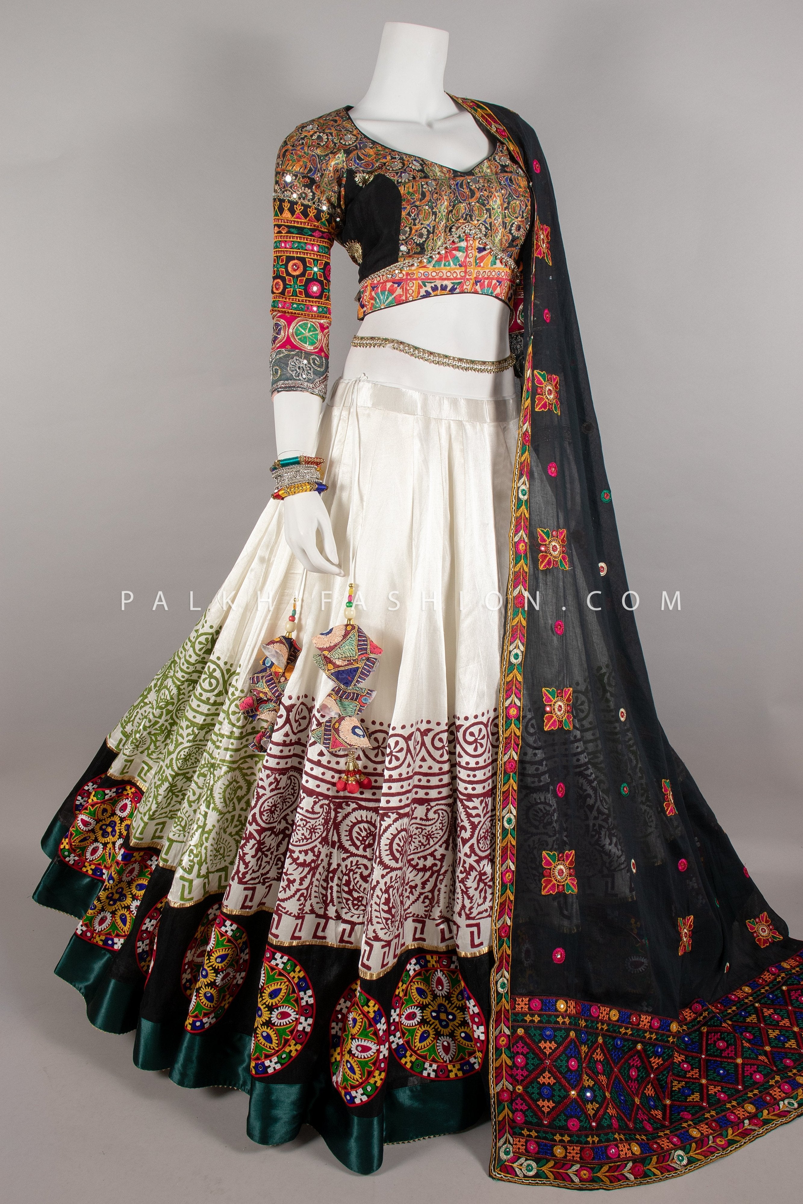 Pure Gaji Silk Navratri Chaniya Choli with Vintage Art – Palkhi Fashion