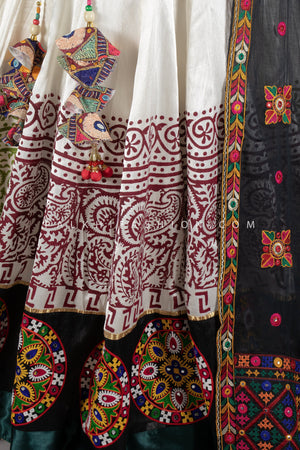 Pure Gaji Silk Navratri Chaniya Choli with Vintage Art – Palkhi Fashion