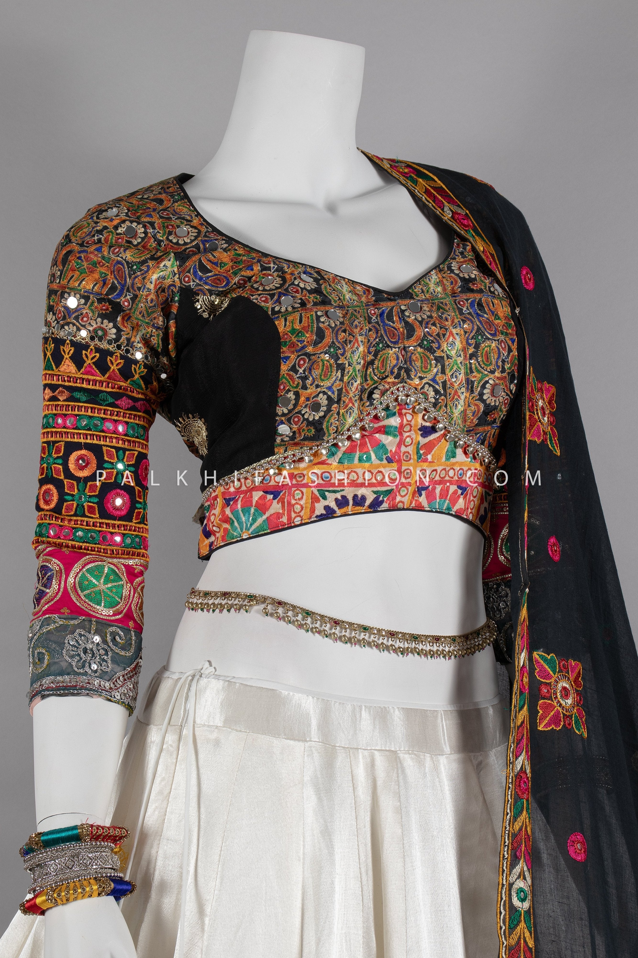 Pure Gaji Silk Navratri Chaniya Choli with Vintage Art – Palkhi Fashion