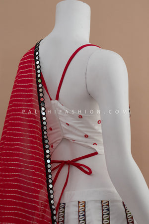 Radiant Charm: White Chaniya Choli with Multicolor Gamthi Work & Leheriya Dupatta – Palkhi Fashion