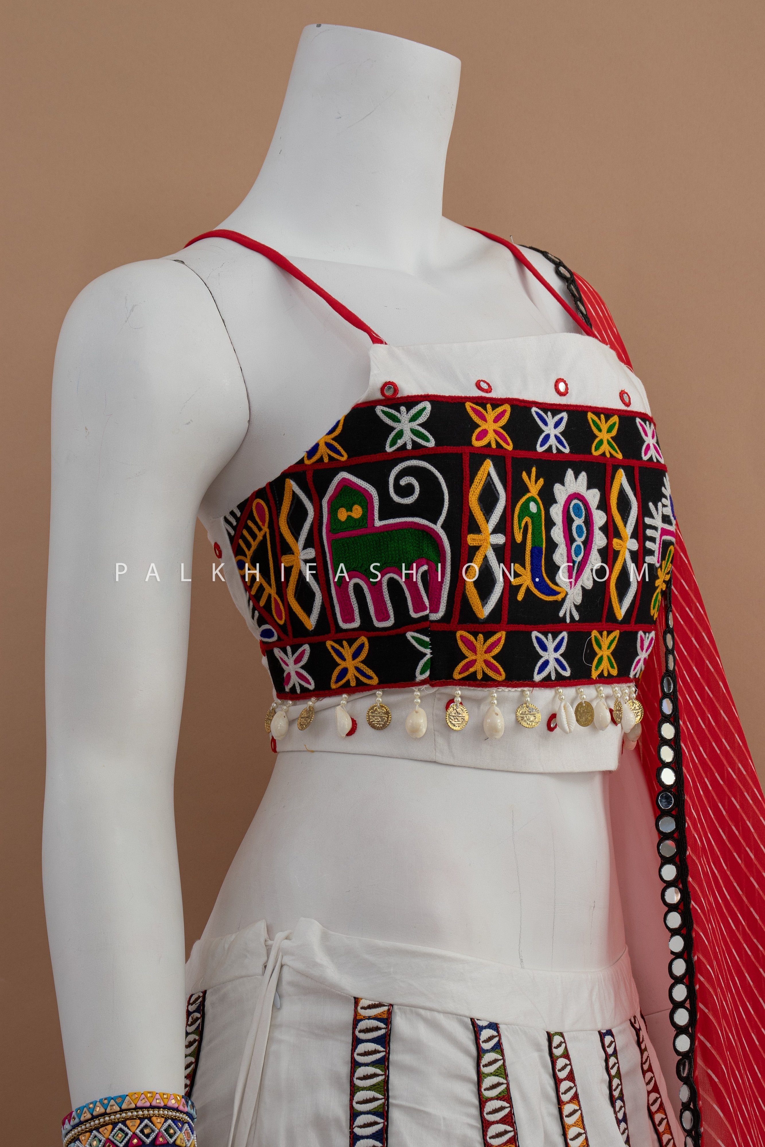 Radiant Charm: White Chaniya Choli with Multicolor Gamthi Work & Leheriya Dupatta – Palkhi Fashion