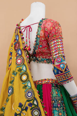 ✨ Rang Riwaaz: Multicolor Kutchi Work Chaniya Choli with Stunning Dupatta – Palkhi Fashion