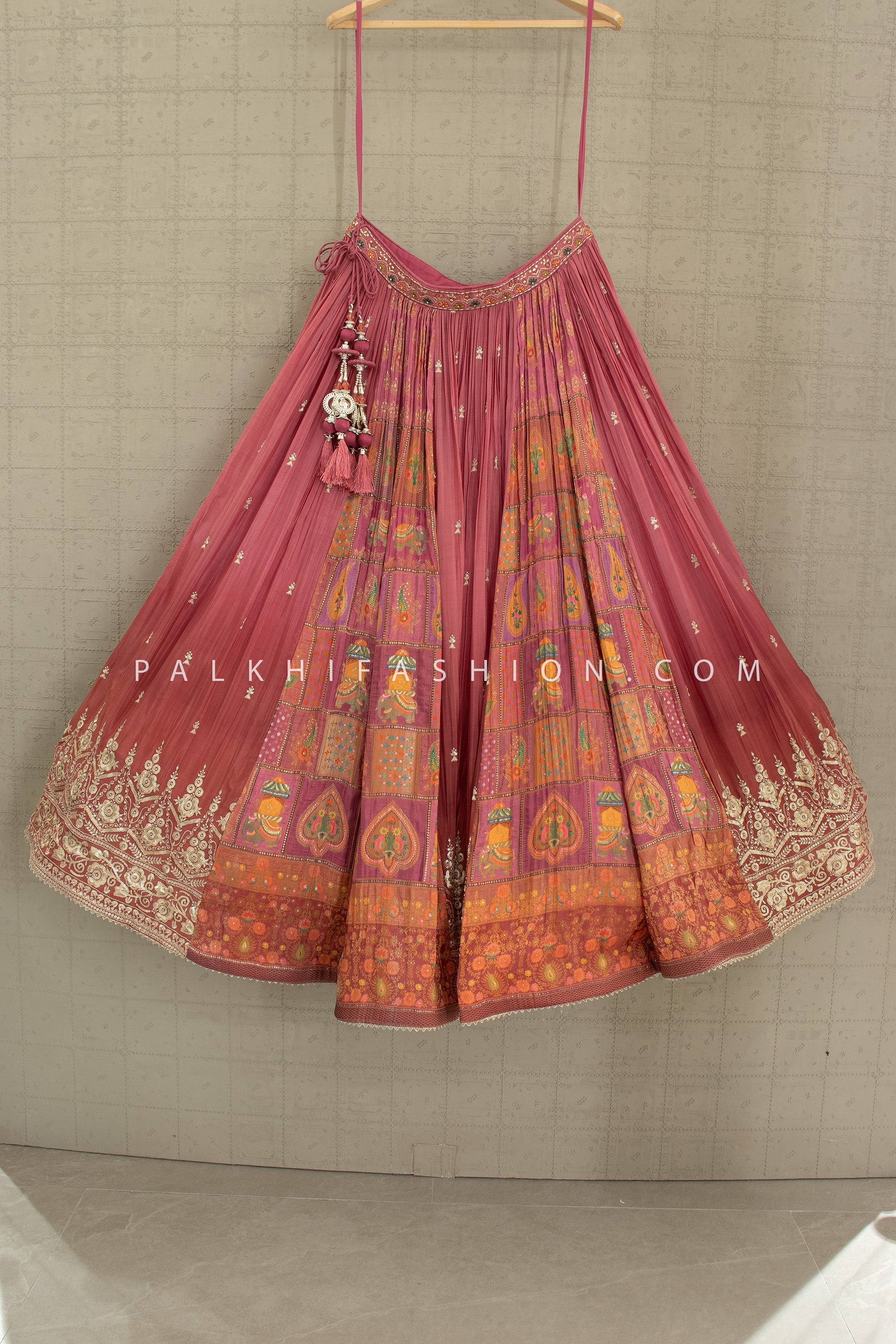 ✨ Royal Fusion: Rosewood Pink Patola Weave Lehenga Choli – Palkhi Fashion