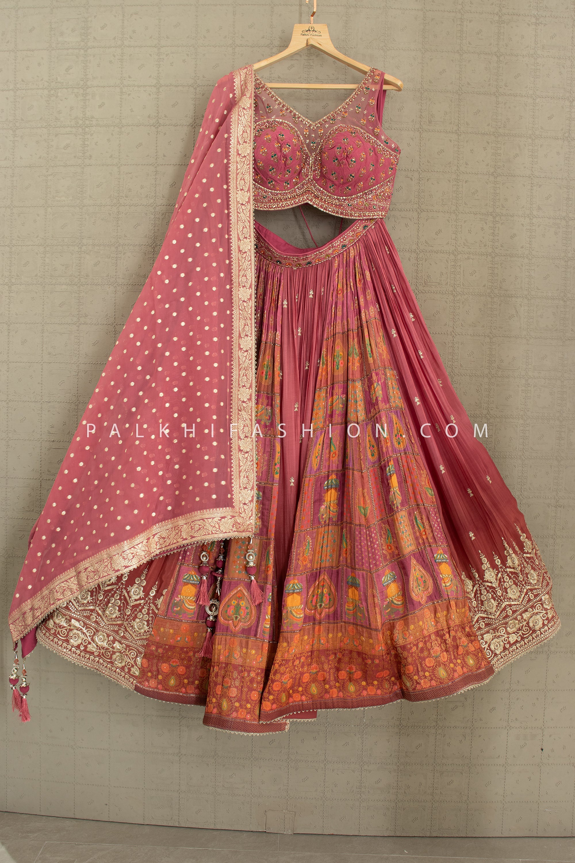 ✨ Royal Fusion: Rosewood Pink Patola Weave Lehenga Choli – Palkhi Fashion