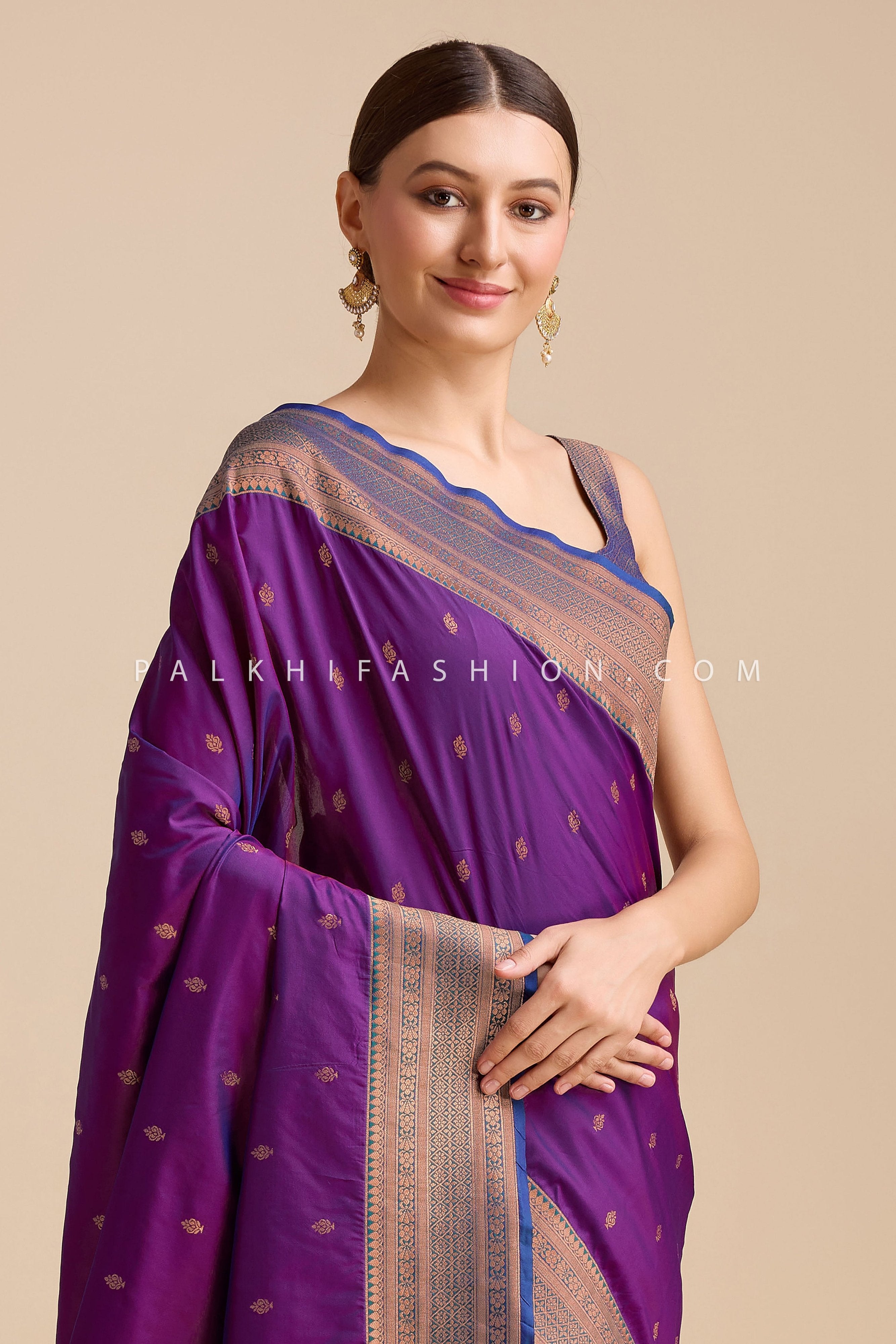 Royal Purple Kanjivaram Silk Saree with Contrasting Blouse ā Palkhi Fashion