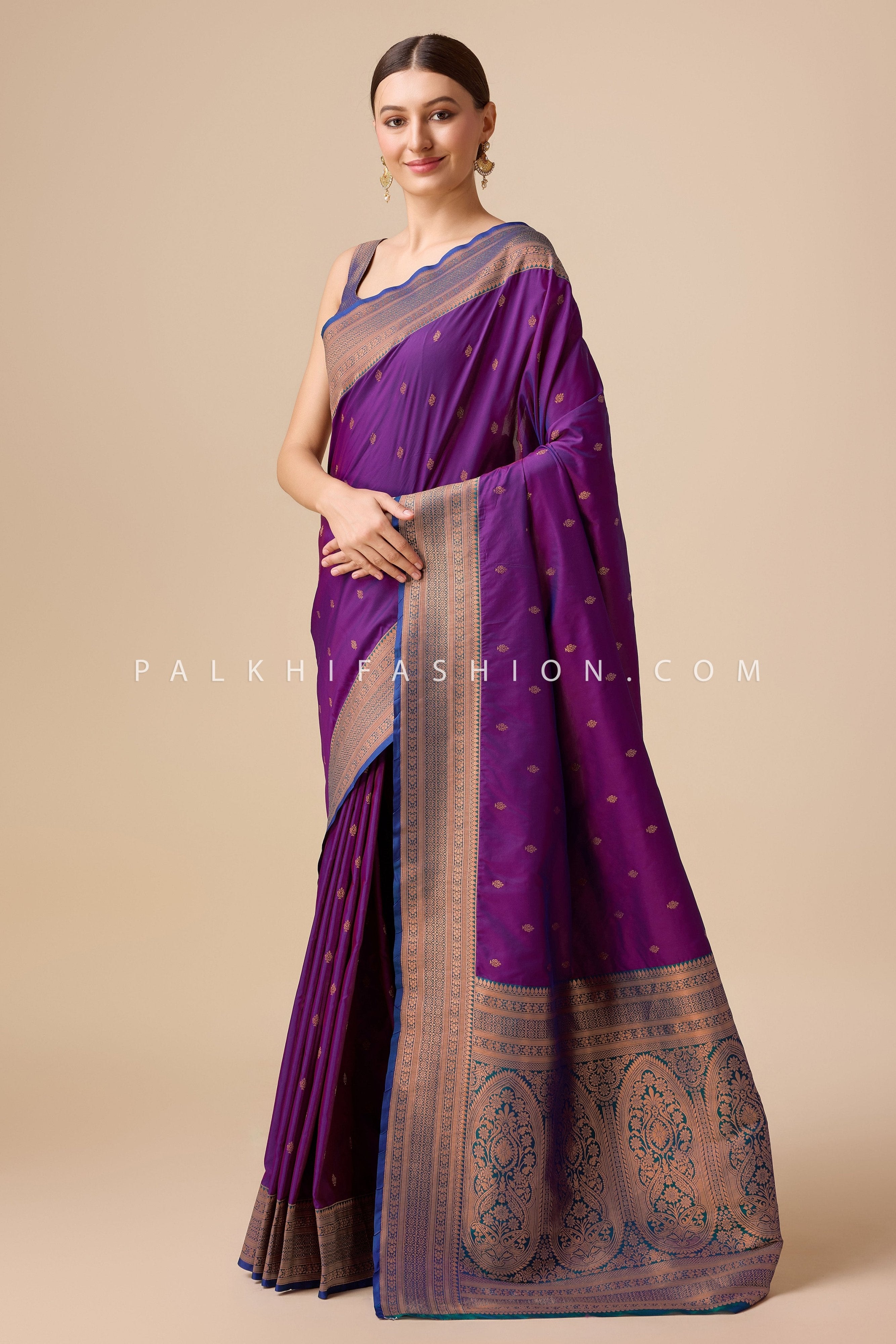 Royal Purple Kanjivaram Silk Saree with Contrasting Blouse ā Palkhi Fashion