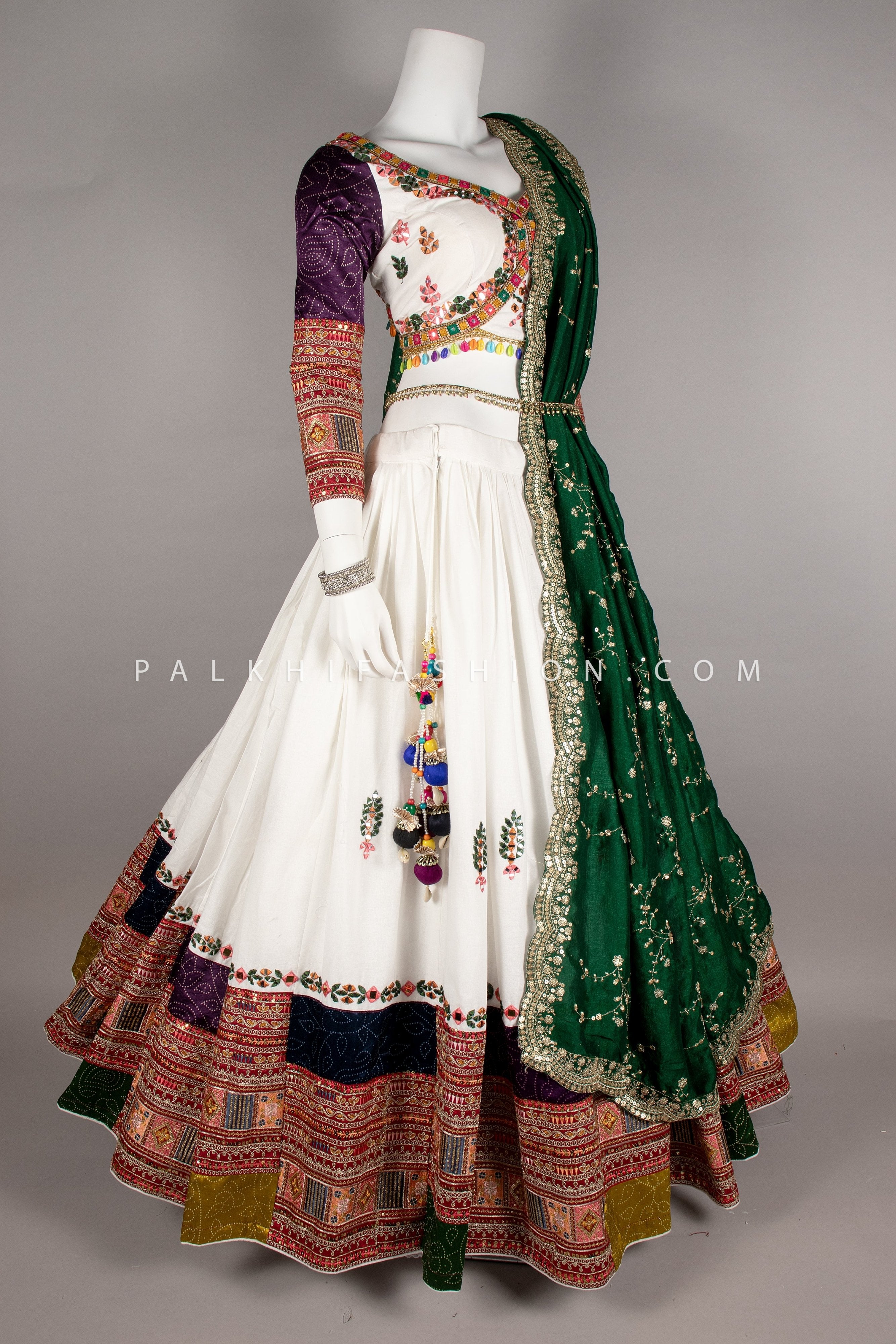 White Elegance: Vintage Work Designer Chaniya Choli Set