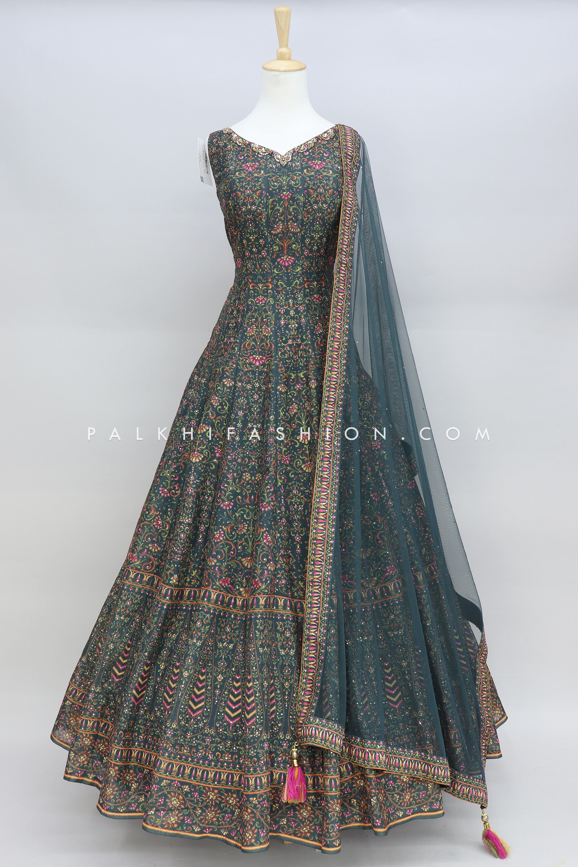Sophia - Manpreet Toor Clothing Line | Indian wedding dress modern, Modern  indian wedding, Indian wedding dress