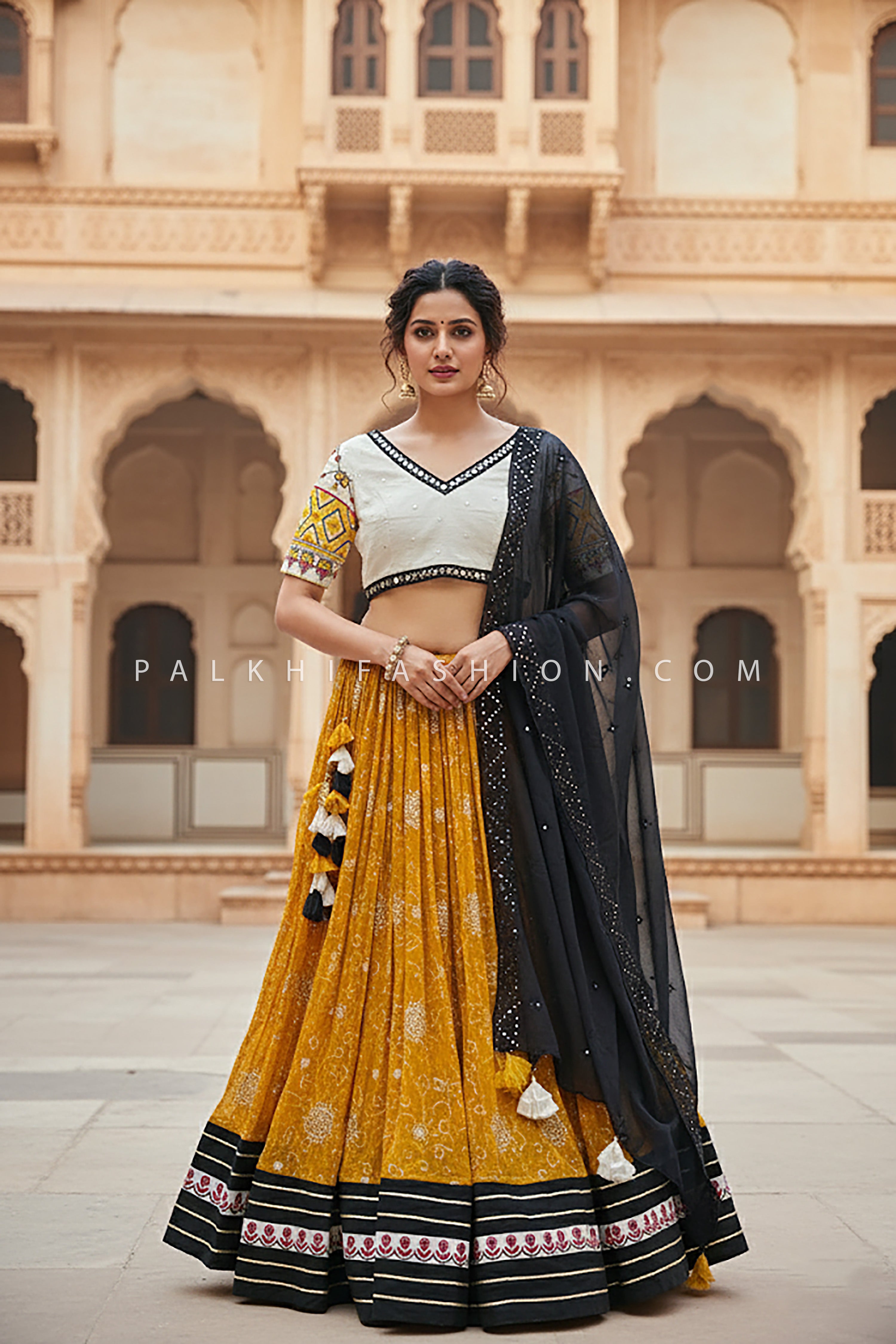 💛 Desert Marigold: Mirrorlit Garba Glow Bandhani Navratri Chaniya Choli – Palkhi Fashion