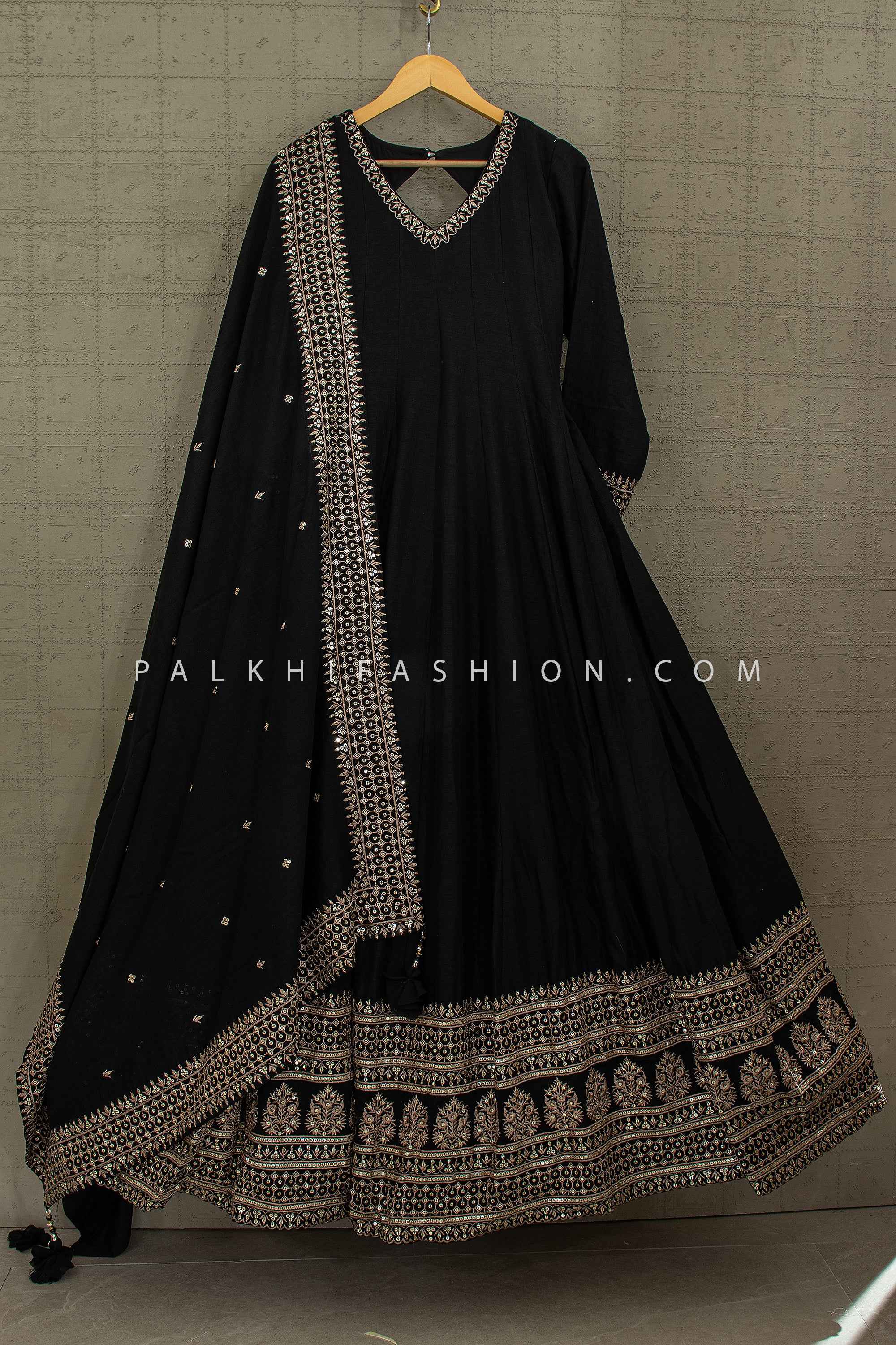 Classic Couture Muse – Elegant Black Designer Silk Gown with Dupatta – Palkhi Fashion