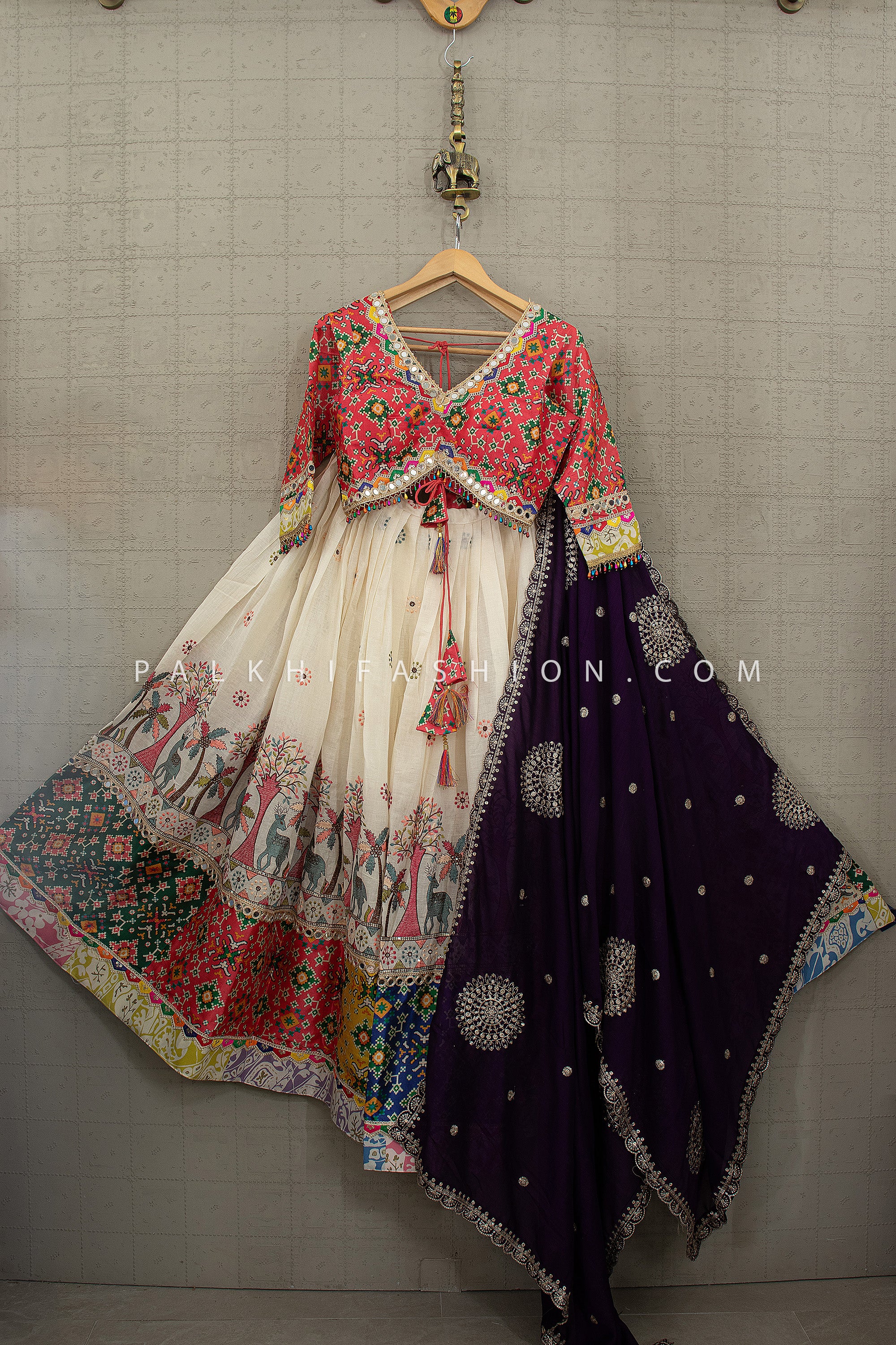 Navratri Majesty – Ivory Patola Inspired Chaniya Choli with Embellished Dupatta | Palkhi Fashion