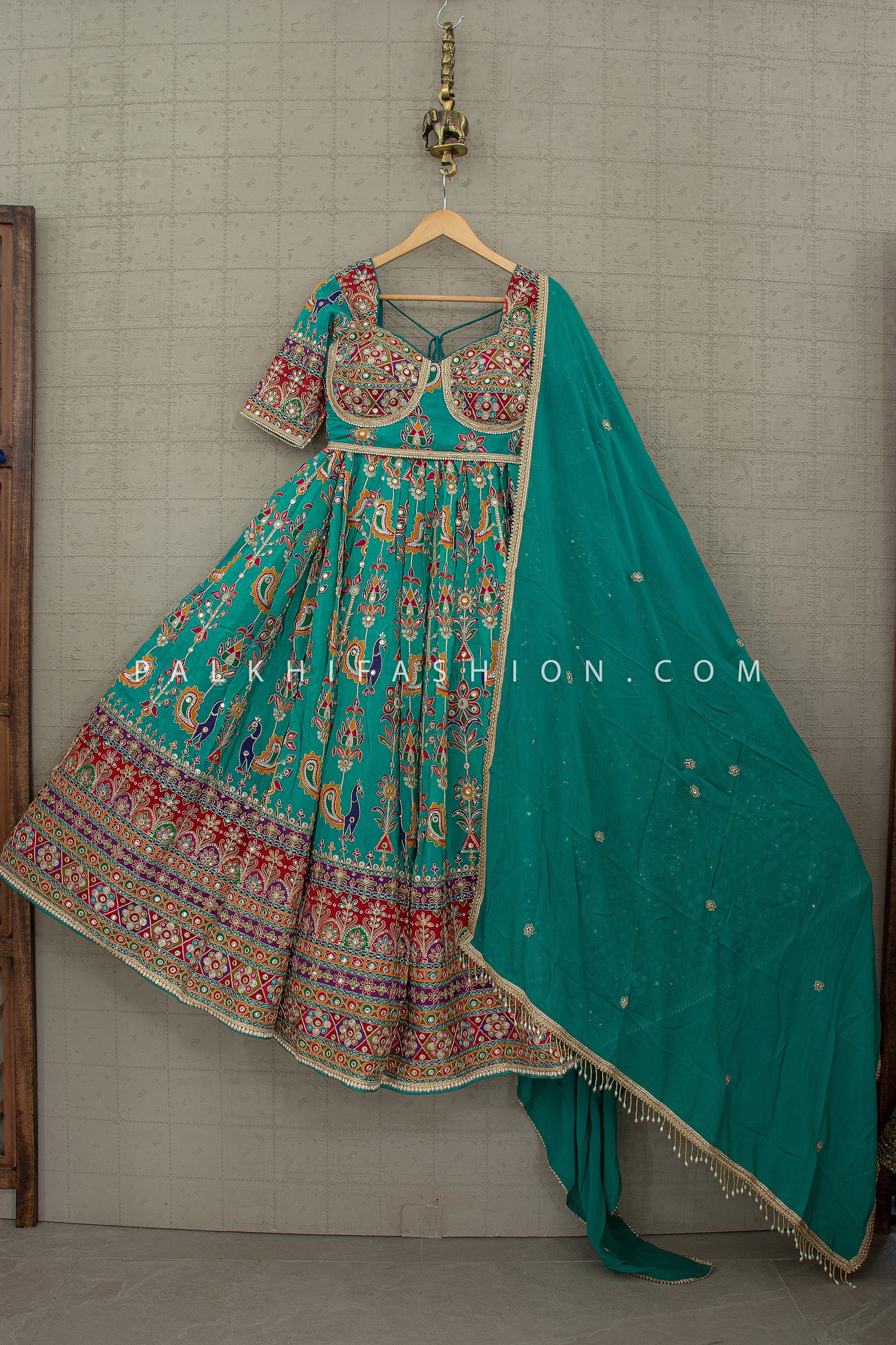Peacock Heritage Glow – Teal Navratri Chaniya Choli with Kutchi Work – Palkhi Fashion