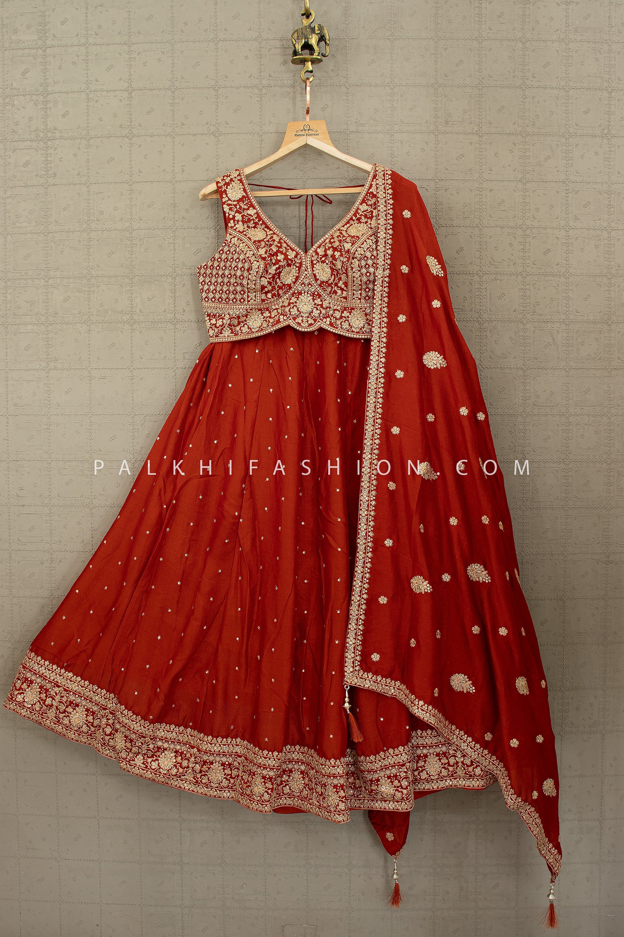 A Timeless Lehenga Choli Set with Elegant Embroidery | Palkhi Fashion Houston