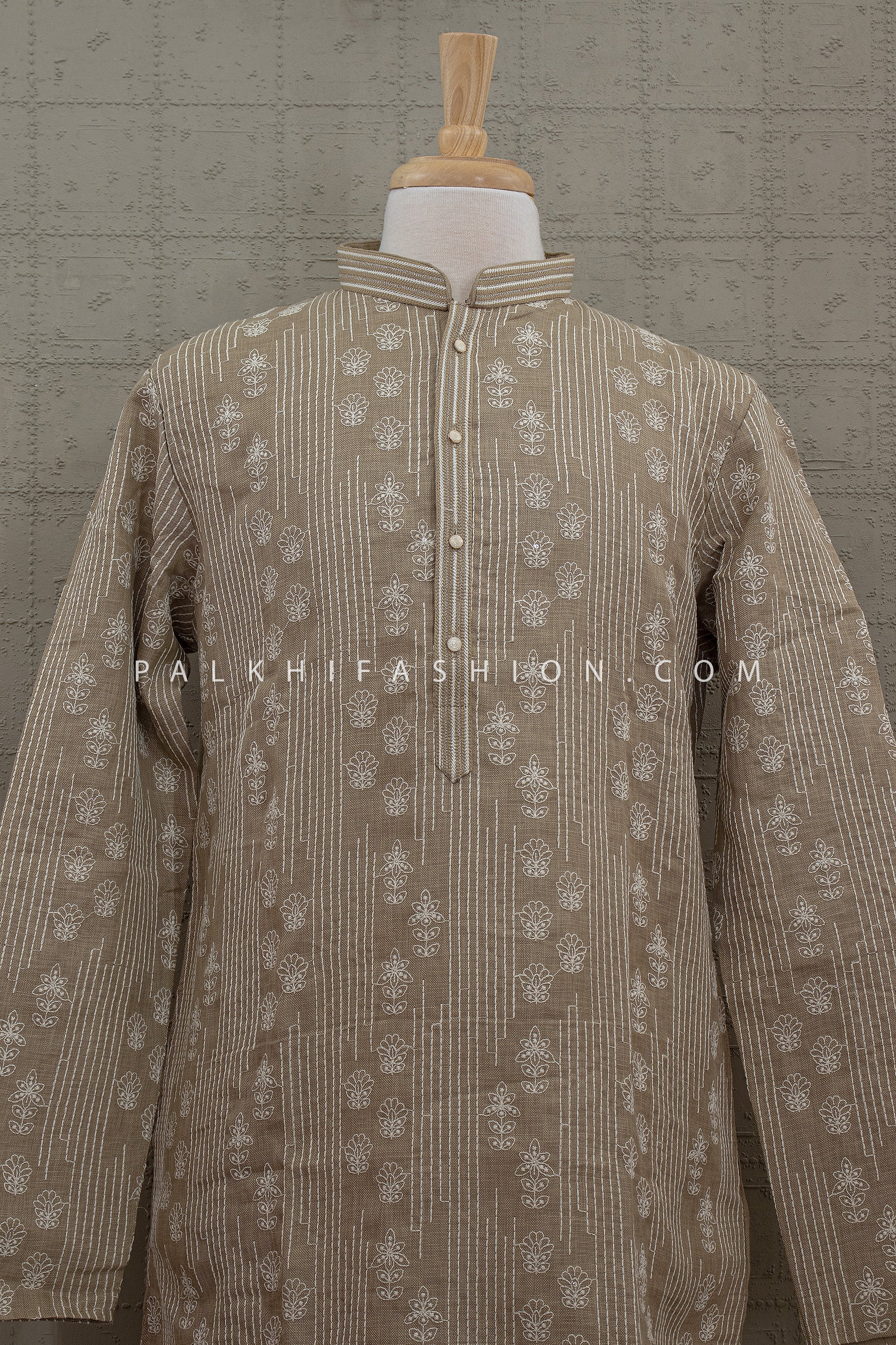 Coastal Heritage Edit – Beige Linen Embroidered Kurta Set – Palkhi Fashion