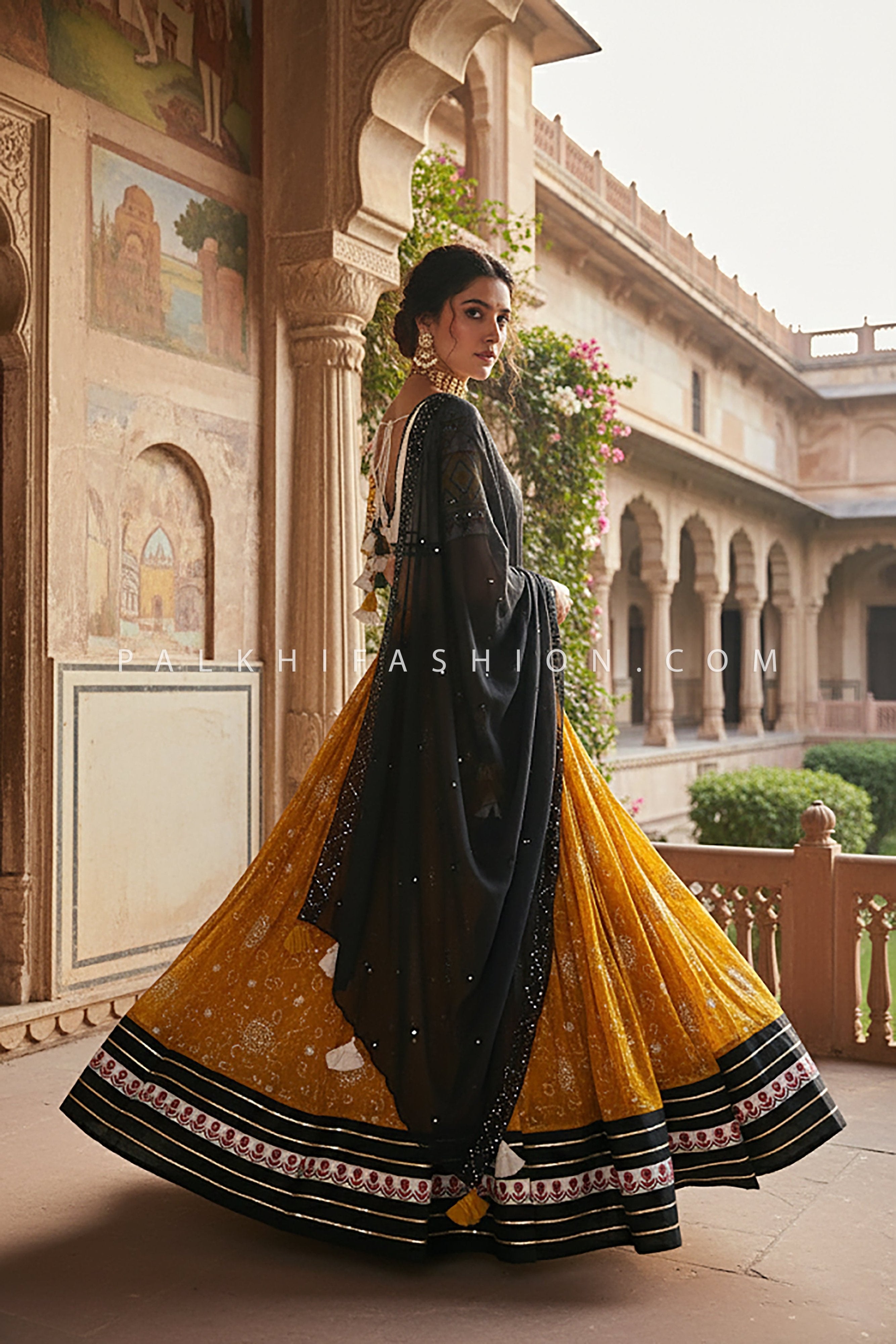 💛 Desert Marigold: Mirrorlit Garba Glow Bandhani Navratri Chaniya Choli – Palkhi Fashion
