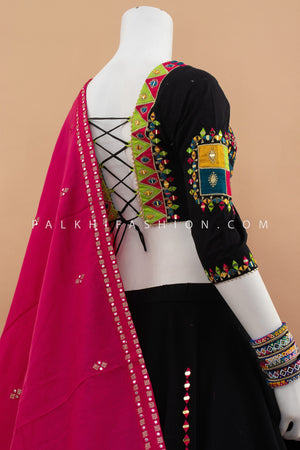 🖤 Festive Splendor: Bold Black Navratri Chaniya Choli with Multicolor Mirror Work – Palkhi Fashion