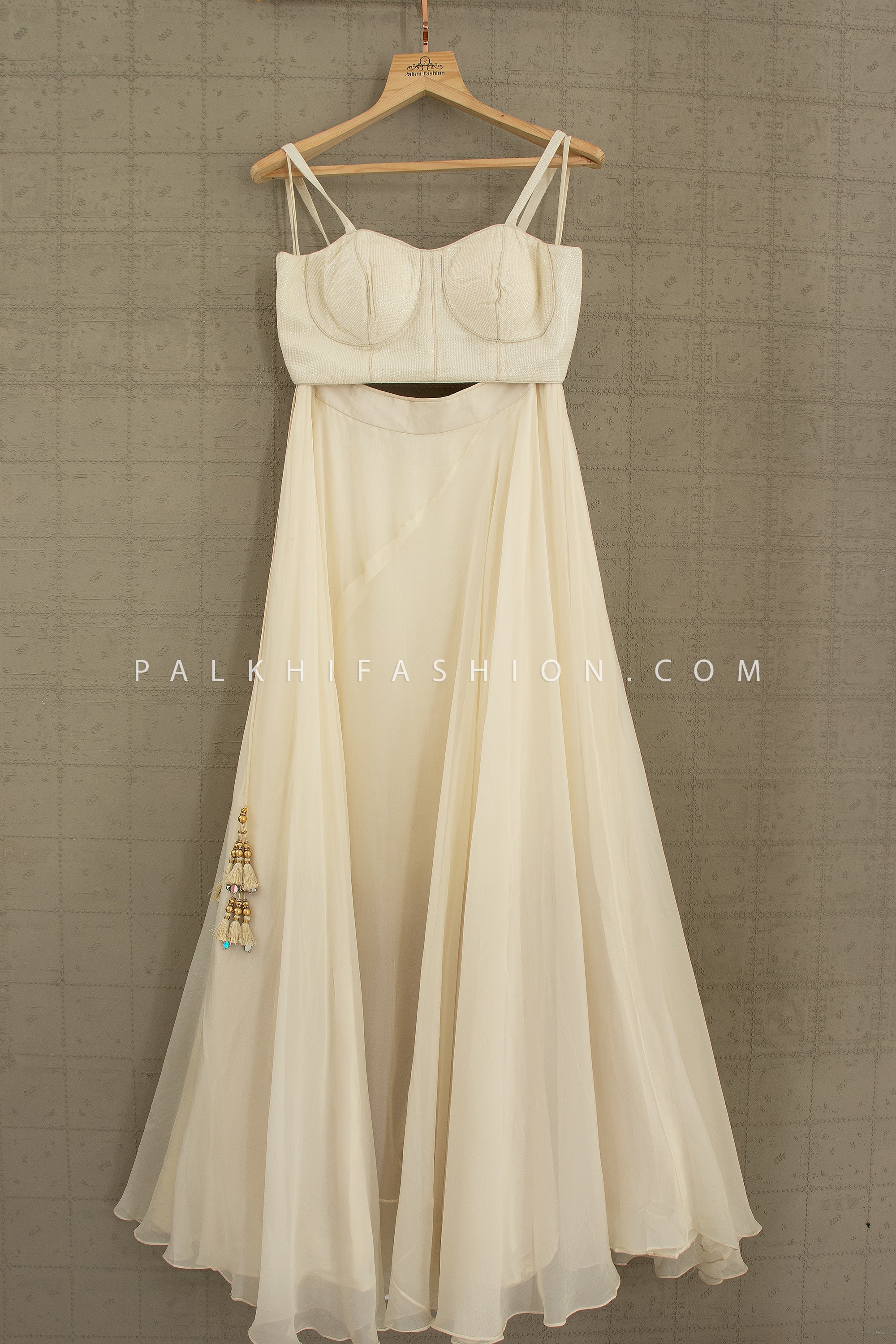 Modern Muse: Champagne Hand - Embroidered Jacket Lehenga Set – Palkhi Fashion