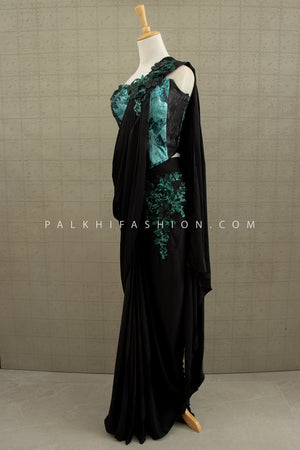 🖤 Noir Enchanté: Black & Teal Sculpted Drape Saree with 3D Floral Embellishments – Palkhi Fashion