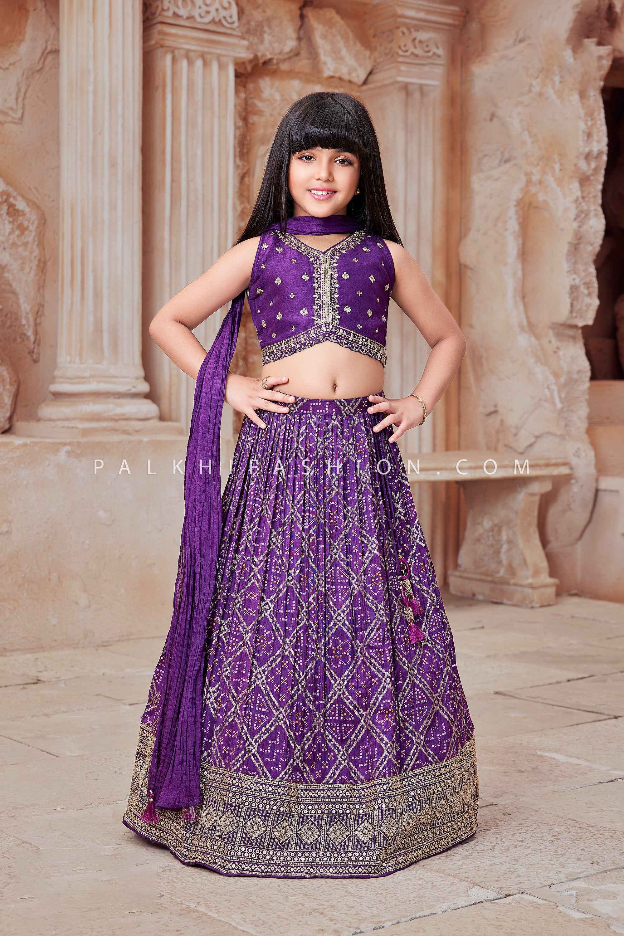 Maya Deluxe Dames Indiase traditionele jurk outfit Lengha Choli Lehenga Saree rok en top Dupatta Coord Set voor bruiloftsgast, Crème Zilver, 16 Maya Deluxe Dames Indiase traditionele jurk outfit Lengha Choli Lehenga Saree rok en top Dupatta Coord Set voor bruiloftsgast, Crème Zilver, 16