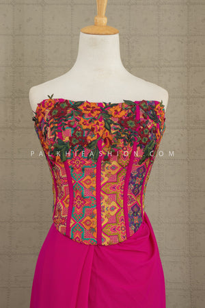 Runway Rebel: Pink Sculpt Corset Pre - Pleated Designer Saree – Palkhi Fashion